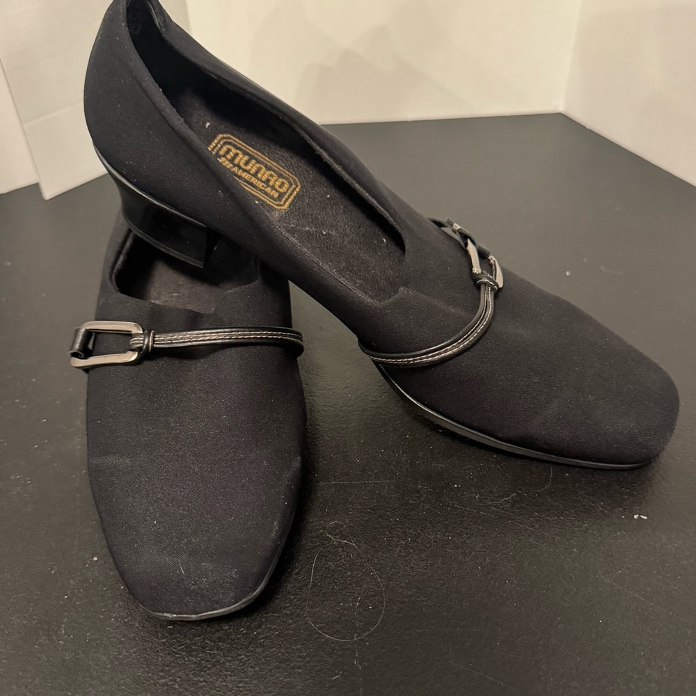 Munro American Black Fabric Low Wedge Slip-On Comfort Shoes Size 10M